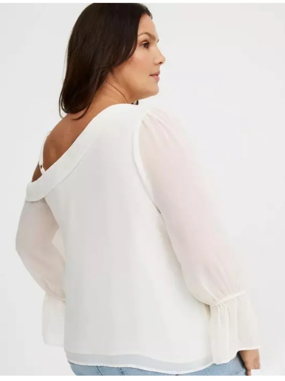 NEW Torrid 0X Size 12 Chiffon Asymmetrical One-Shoulder Blouse White 3692-CT - Picture 7 of 11